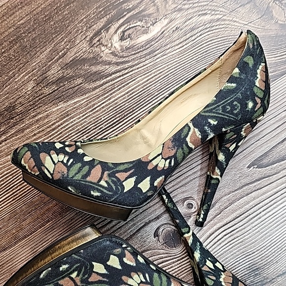NEW AUTHENTIC ALEXANDER McQUEEN CAMOUFLAGE FLORAL PLATFORM HEELS - Picture 12 of 16